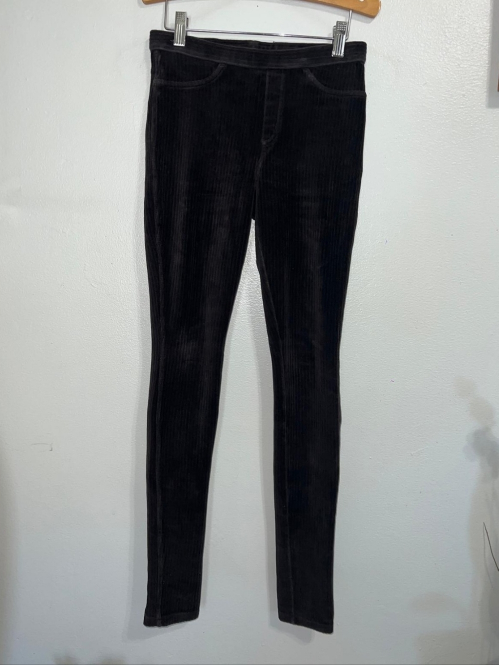 Women's Hue Corduroy Leggings - Black - Size XS (Skinny/Fitted Cut.